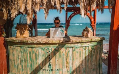 Building a Sustainable Income as a Digital Nomad: Tips and Strategies